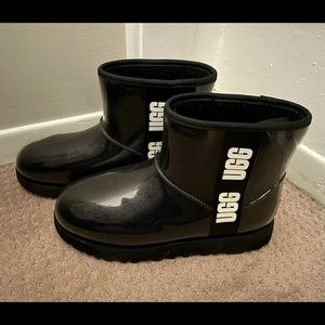UGG Clear Mini
